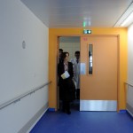 19 avril 2012 visite de Mireille FAUGERE du nouveau bâtiment de l'hôpital Tenon