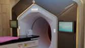 Accélérateur ETHOS installé dans le service de radiothérapie de l'hôpital TENON